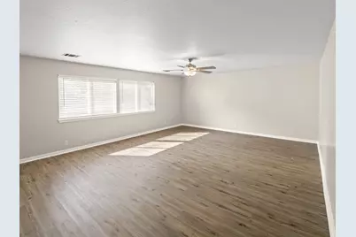 8001 Brienne Drive, Round Rock, TX 78681 - Photo 3