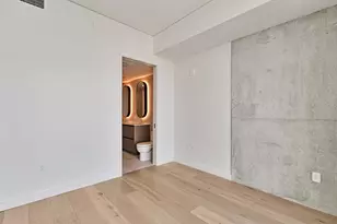 610 Davis St, Austin, TX 78701 - Photo 13