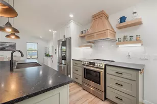 614 W 3rd St, McGregor, TX 76657 - Photo 13