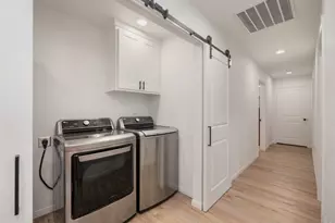 614 W 3rd St, McGregor, TX 76657 - Photo 23