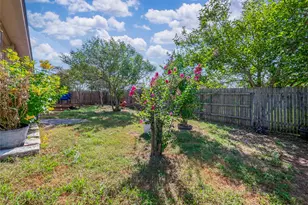427 Buckingham Dr, Kyle, TX 78640 - Photo 25