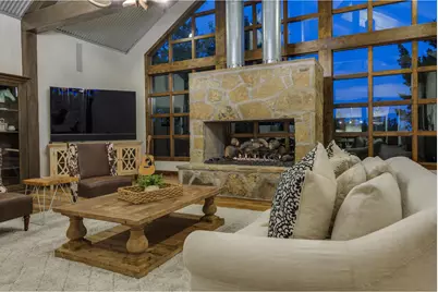 19604 Flying J Boulevard, Spicewood, TX 78669 - Photo 9