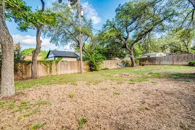 7206 Shadywood Drive, Austin, TX 78745 - Photo 25