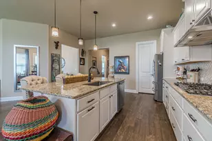115 Laughing Pear Cv, San Marcos, TX 78666 - Photo 5