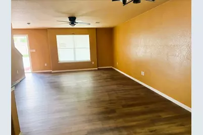 240 W Elm Street, Nolanville, TX 76559 - Photo 3