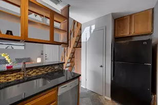 2210 Pearl St, Austin, TX 78705 - Photo 11