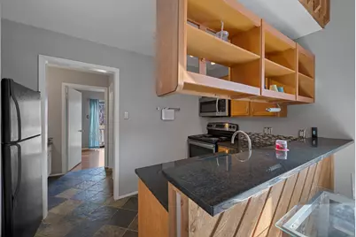 2210 Pearl Street #301, Austin, TX 78705 - Photo 9