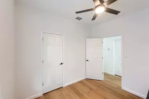 738 Chihuahua St, Lockhart, TX 78644 - Photo 21