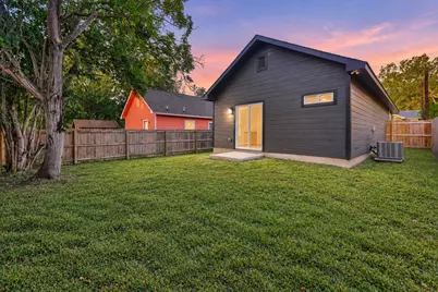 738 Chihuahua Street, Lockhart, TX 78644 - Photo 27