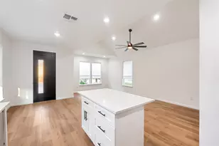 738 Chihuahua St, Lockhart, TX 78644 - Photo 13
