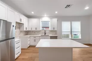 738 Chihuahua St, Lockhart, TX 78644 - Photo 11