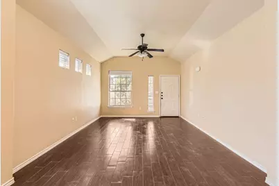 107 Creekside Villa Drive, Kyle, TX 78640 - Photo 7