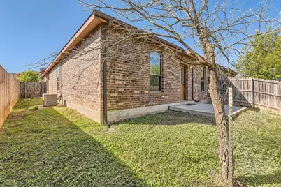 107 Creekside Villa Drive, Kyle, TX 78640 - Photo 17