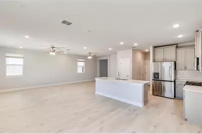 1005 Legend Milton Ln, Austin, TX 78748 - Photo 15