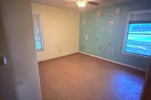 600 Wilkes St, Smithville, TX 78957 - Photo 23