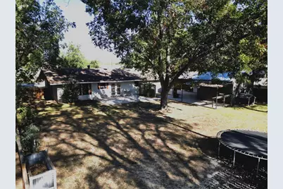 600 Wilkes Street, Smithville, TX 78957 - Photo 5