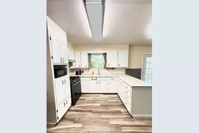 600 Wilkes Street, Smithville, TX 78957 - Photo 15