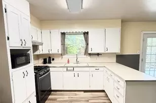 600 Wilkes St, Smithville, TX 78957 - Photo 15