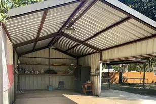 600 Wilkes St, Smithville, TX 78957 - Photo 11