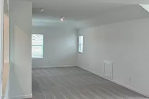 215 Parsons, Kyle, TX 78640 - Photo 5