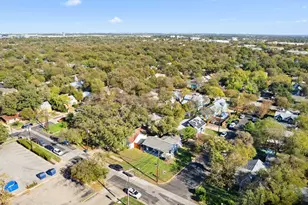 1202 E 29th St, Austin, TX 78722 - Photo 33
