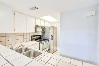 2104 Cullen Avenue #7-207, Austin, TX 78757 - Photo 5