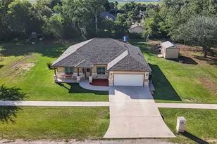 285 Hummingbird Way, Martindale, TX 78655 - Photo 1