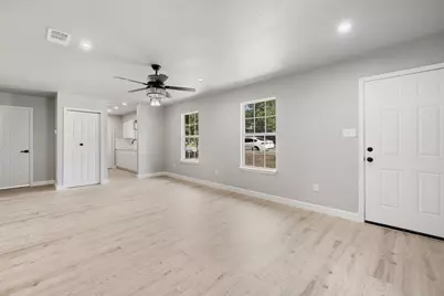 7000 Carwill Drive, Austin, TX 78724 - Photo 5