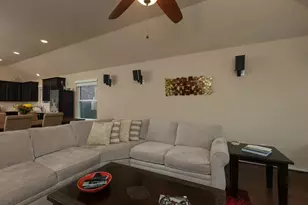 1714 Hidden Springs Path, Round Rock, TX 78665 - Photo 7