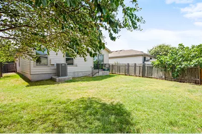 5624 Thunder Gulch Drive, Del Valle, TX 78617 - Photo 17