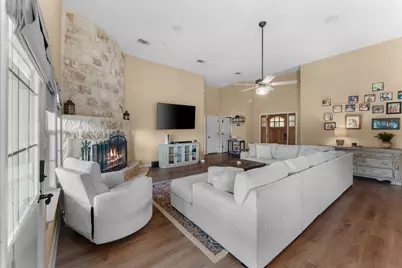 147 Konahuanui Lane, Bastrop, TX 78602 - Photo 7