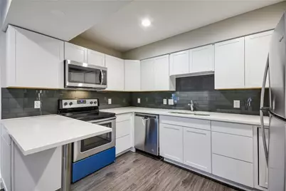 935 La Posada Drive #142, Austin, TX 78752 - Photo 11