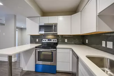 935 La Posada Drive #142, Austin, TX 78752 - Photo 13