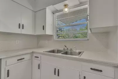 5408 Joe Sayers Avenue, Austin, TX 78756 - Photo 9