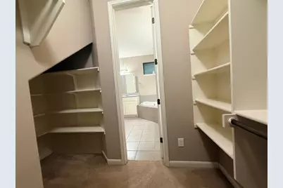 112 E Adelanta Place, Round Rock, TX 78681 - Photo 13