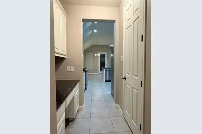 112 E Adelanta Place, Round Rock, TX 78681 - Photo 3