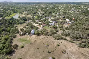 10409 Little Creek Cir, Dripping Springs, TX 78620 - Photo 35