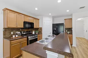 4528 Felicity Ln, Austin, TX 78725 - Photo 9