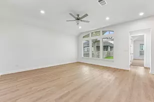 208 Royal Fern Rd, Hutto, TX 78634 - Photo 9