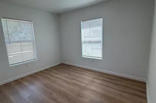 1209 Pine St, Bastrop, TX 78602 - Photo 5