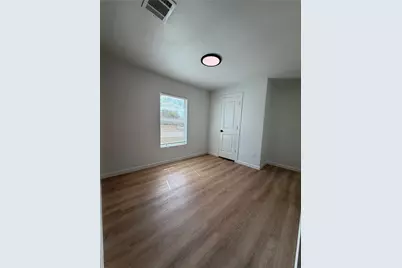 1209 Pine Street, Bastrop, TX 78602 - Photo 9