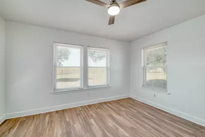 20960 Cameron Road, Coupland, TX 78615 - Photo 11