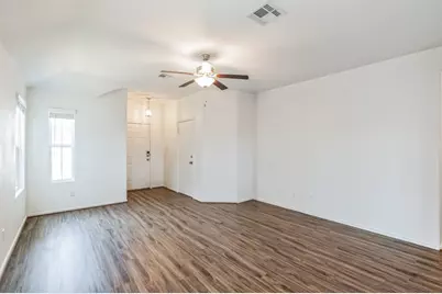101 High Plains Pass, Liberty Hill, TX 78642 - Photo 9