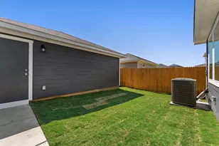 306 Santo Domingo Rd, Bastrop, TX 78602 - Photo 35