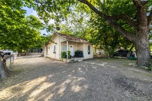 1511 Holly St, Austin, TX 78702 - Photo 3