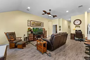 2009 Omaha Dr, Lago Vista, TX 78645 - Photo 5