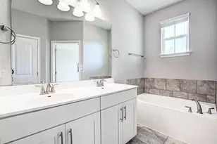 13400 Briarwick Dr, Austin, TX 78729 - Photo 23