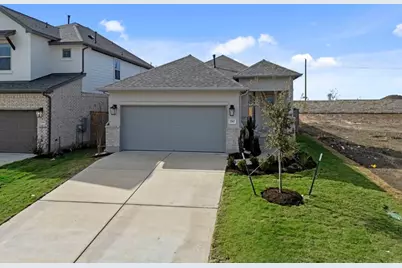 290 Bloomington Loop, Hutto, TX 78634 - Photo 3