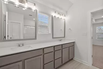 290 Bloomington Loop, Hutto, TX 78634 - Photo 23