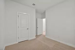 290 Bloomington Loop, Hutto, TX 78634 - Photo 11